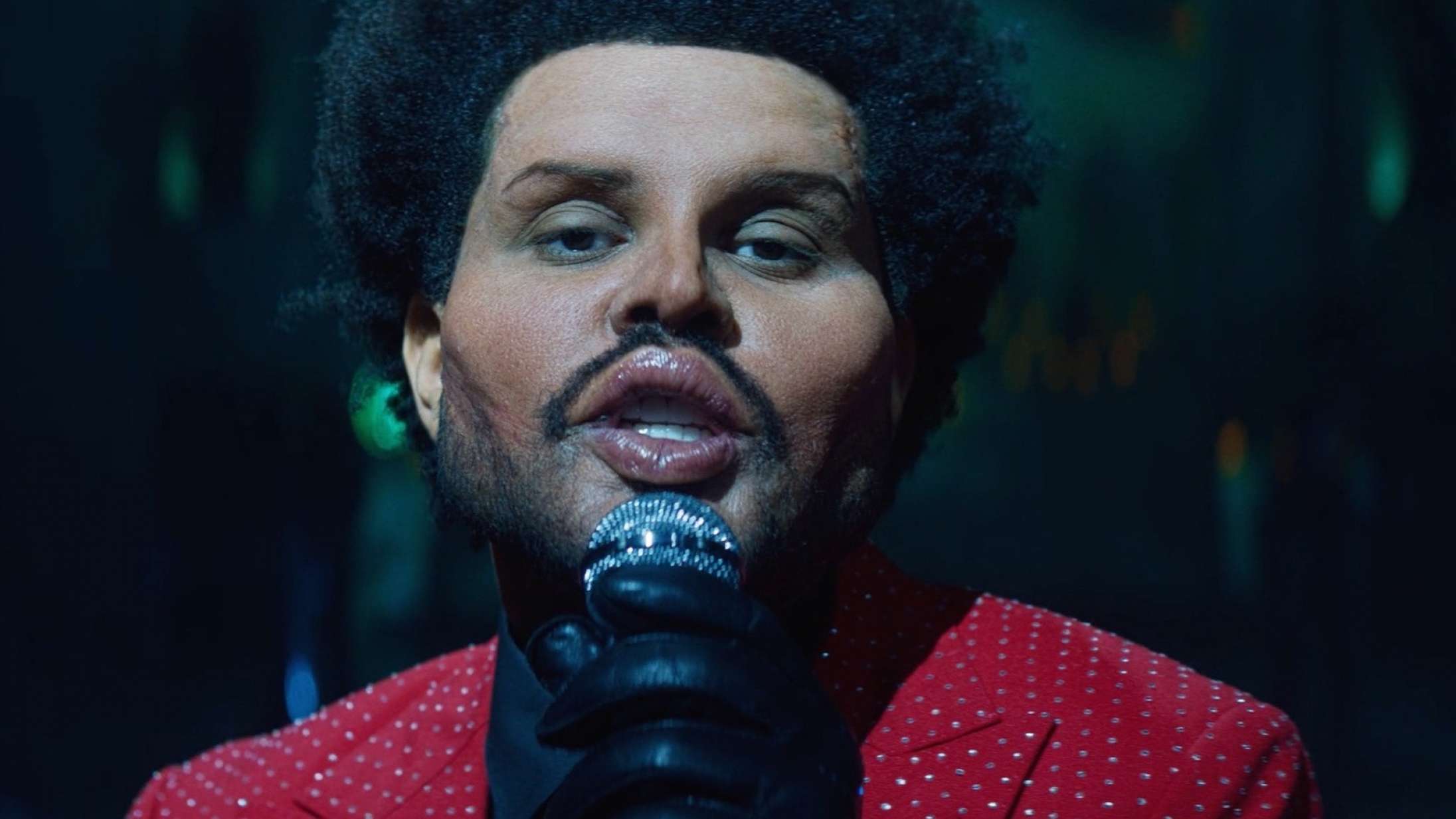 The Weeknd er i gang med den vildeste performance længe men alt for