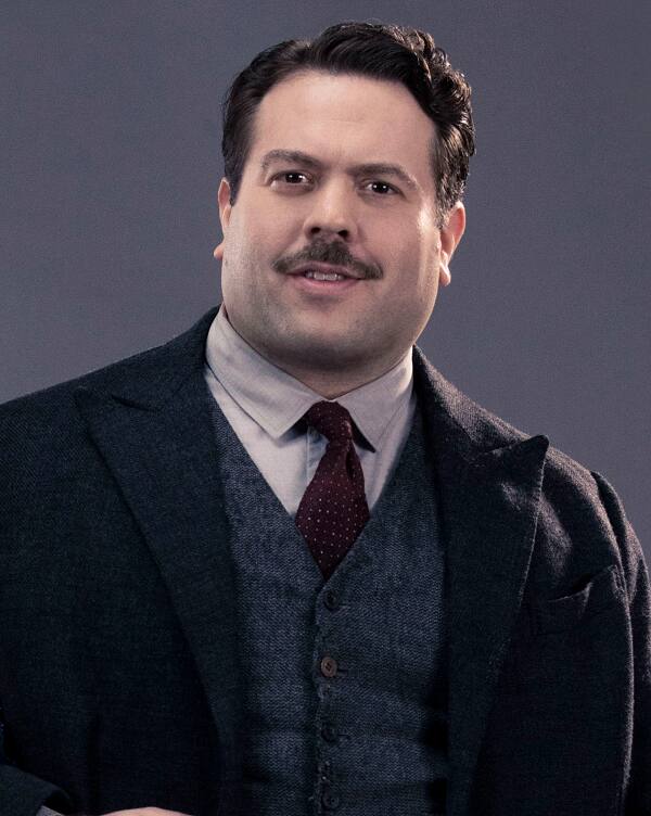 Fantastic Beasts actor Dan Fogler on J. K. Rowling She is a superstar