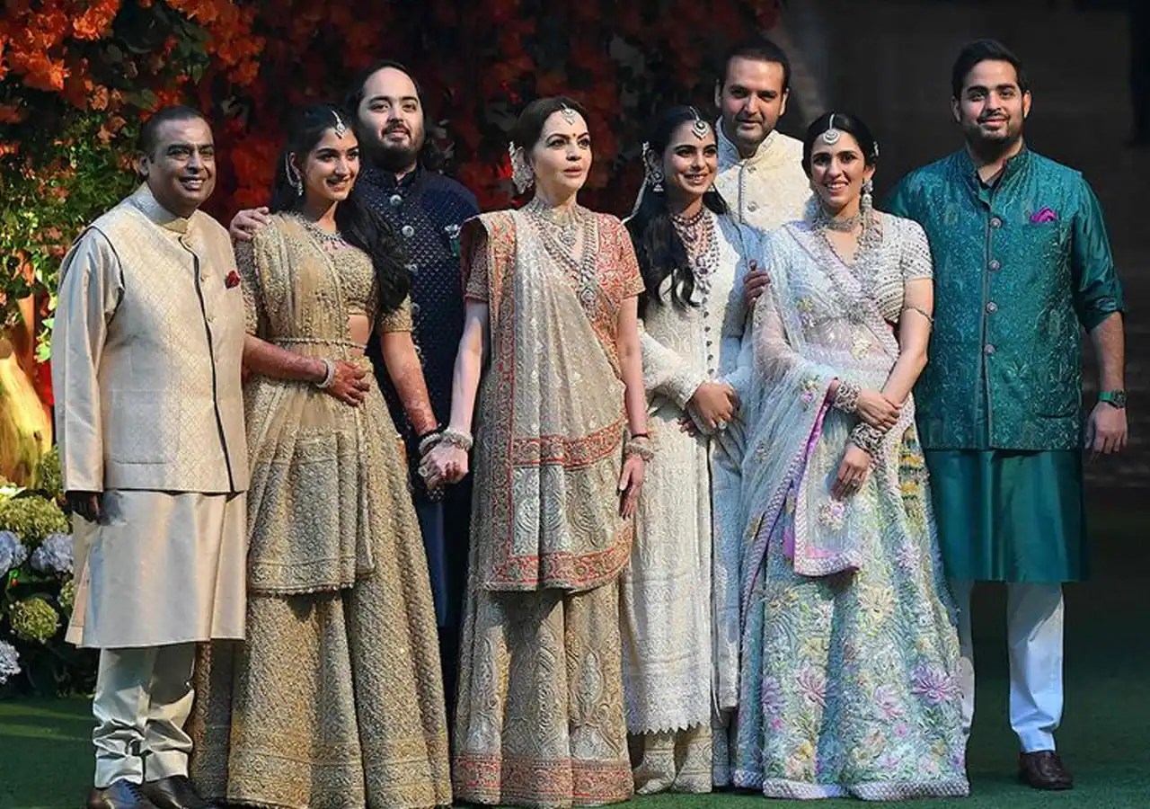 From Mukesh Ambani to Isha Ambani, education qualifications of Ambani