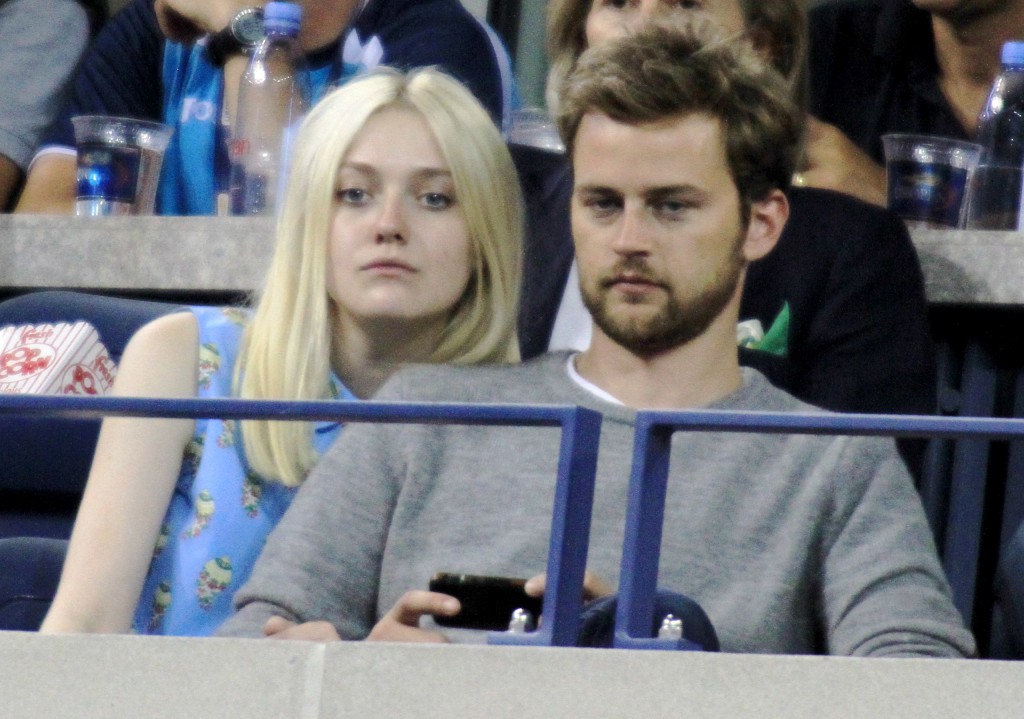 Who is Dakota Fanning's boyfriend, Jamie Strachan?