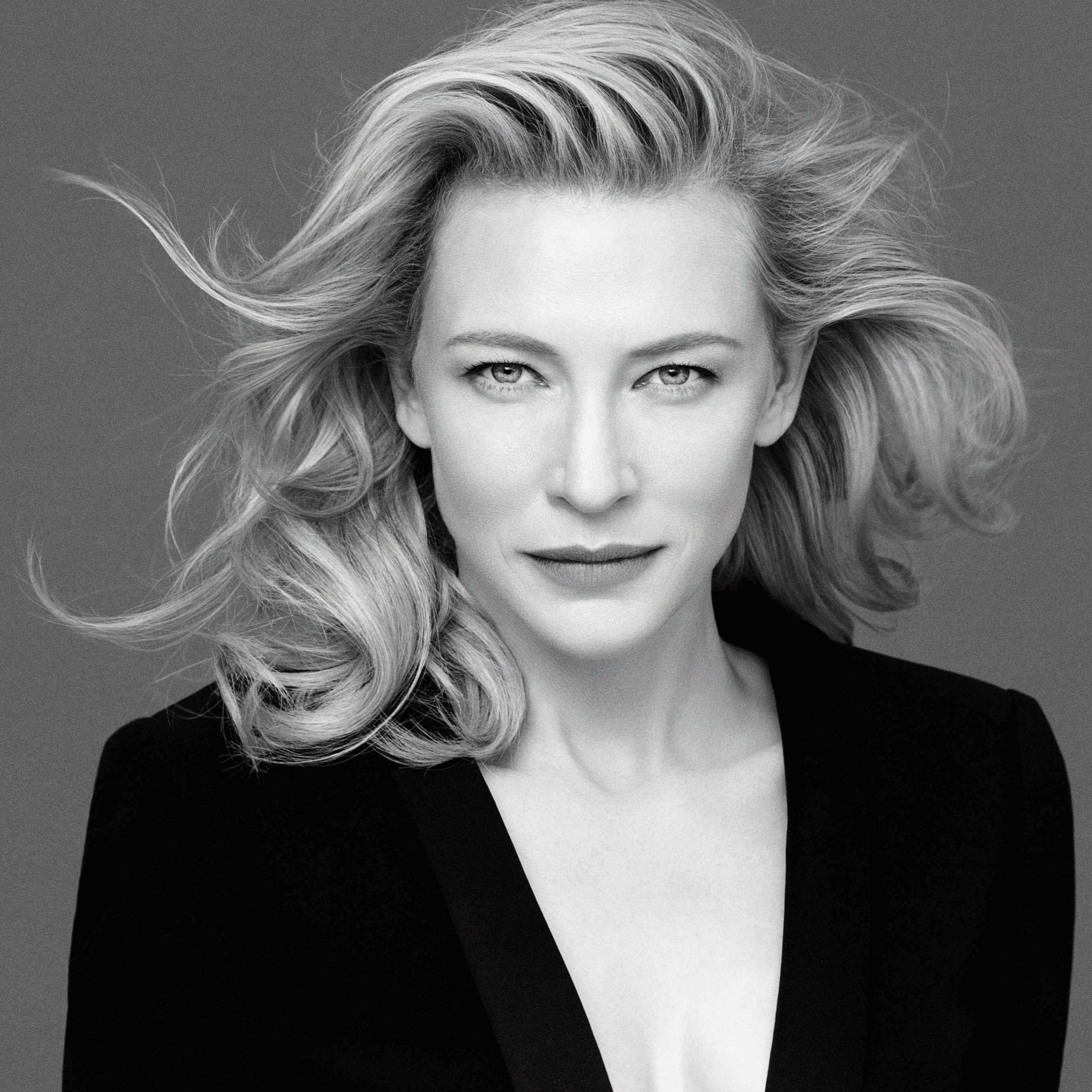 Cate Blanchett weight, height and age. We know it all!