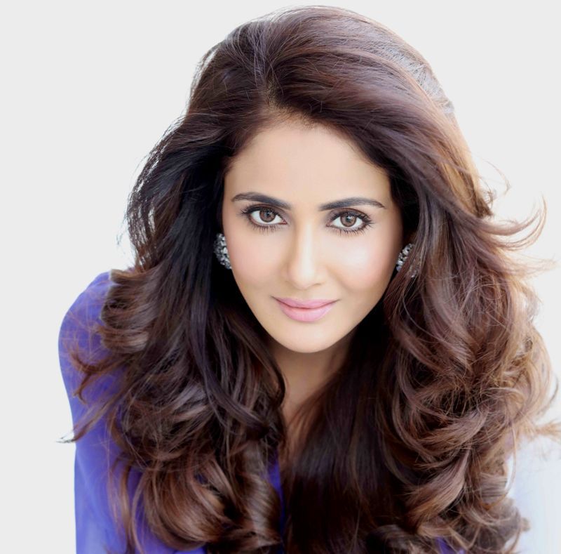 Parul Yadav Height, Weight, Age, Affairs, Wiki & Facts Stars Fact