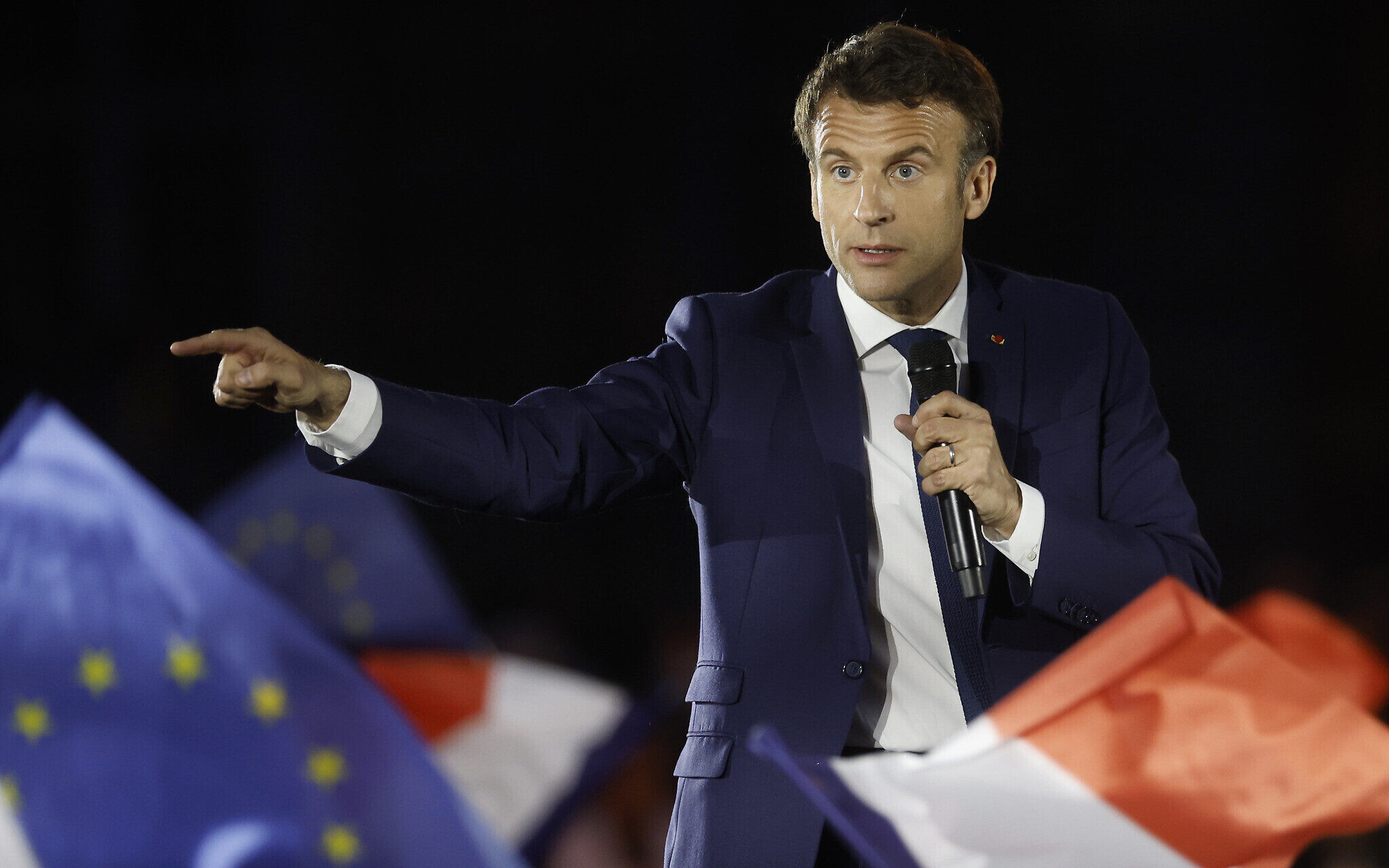 Emmanuel Macron Height, Age, Wife, Family, Biography & More StarsInformer