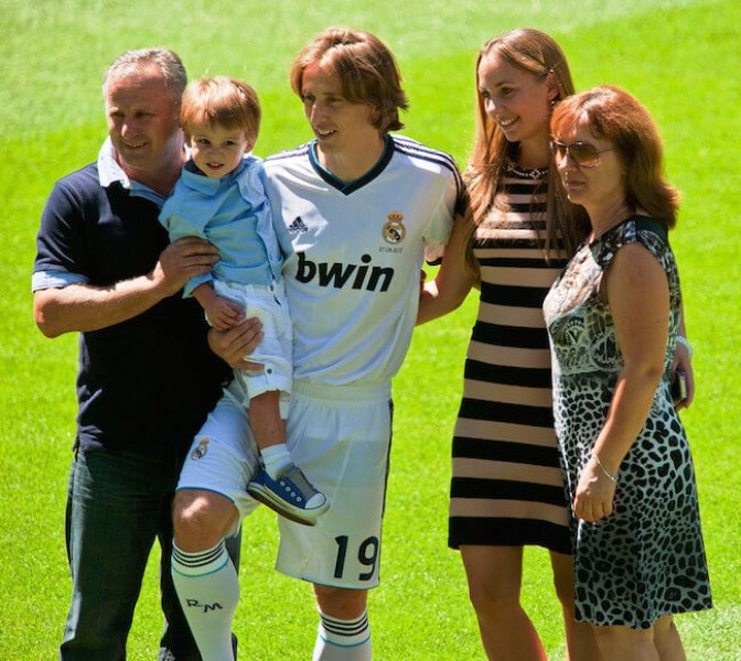 Luka Modric Height, Weight, Age, Wife, Children, Family, Biography