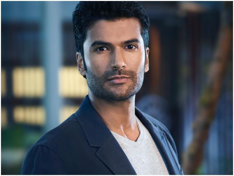 Sendhil Ramamurthy Biography, Age, Height, Wife, Net Worth StarsWiki