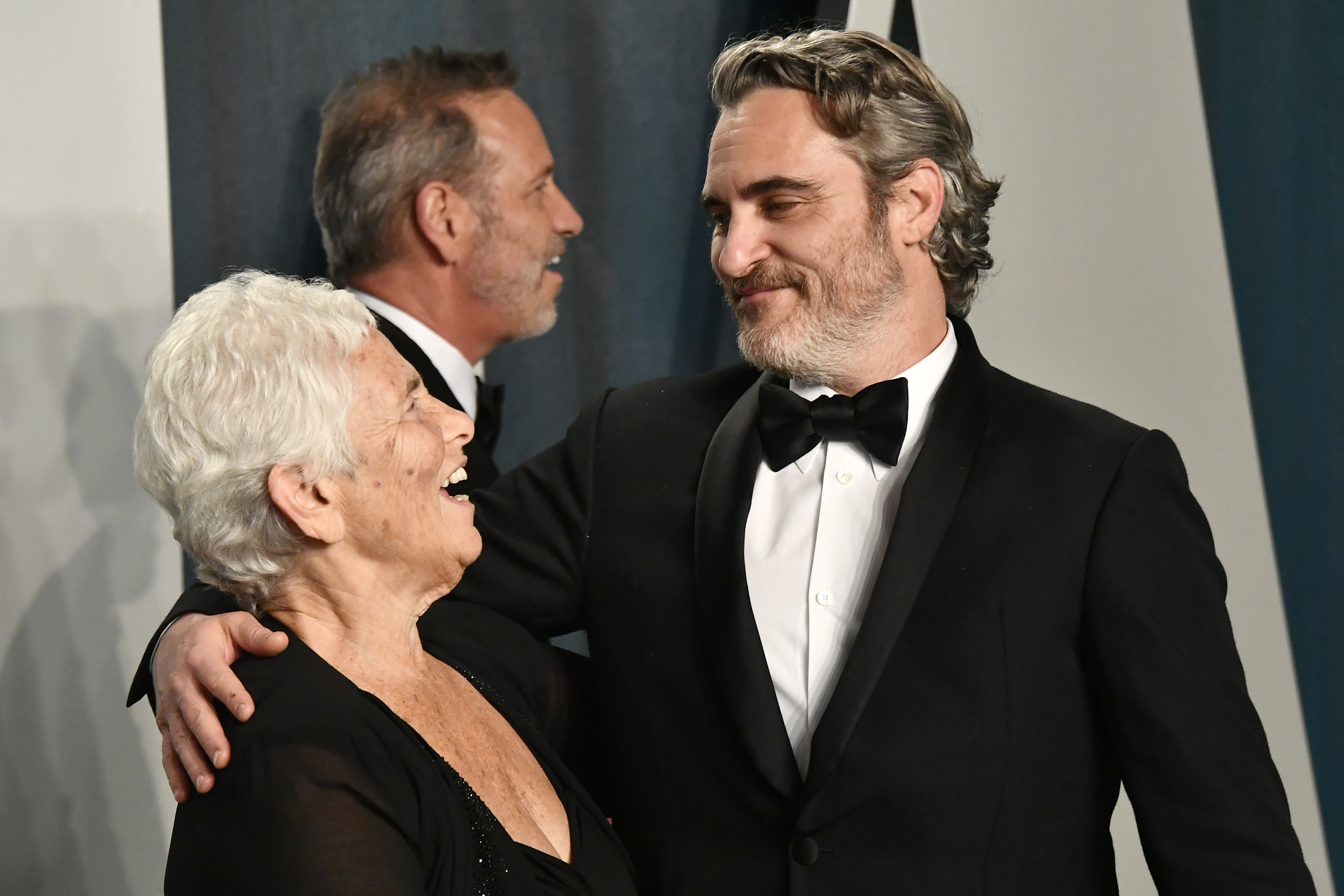 Joaquin Phoenix Rescued His Mom At Oscars After She Got Stuck Behind
