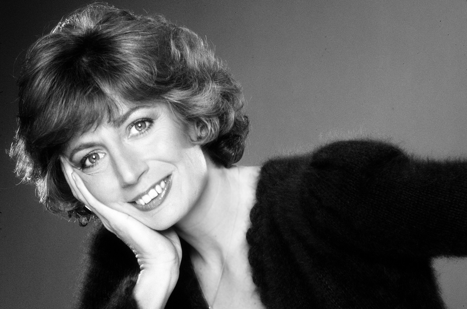 Penny Marshall, 'Laverne & Shirley' Star Turned Director, Dies at 75