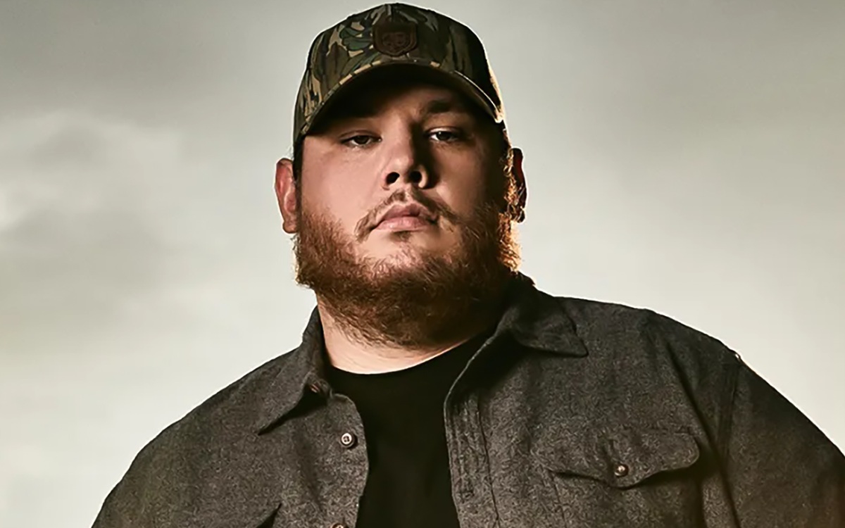 Luke Combs Opening Act 2024 Elita Heloise