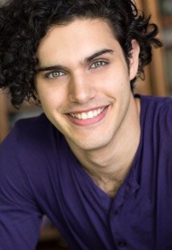 Aria Shahghasemi Actor CineMagia.ro