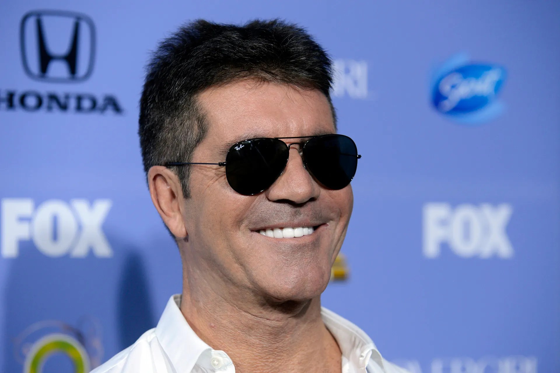 Simon Cowell rushed to the hospital after falling down stairs Fox News