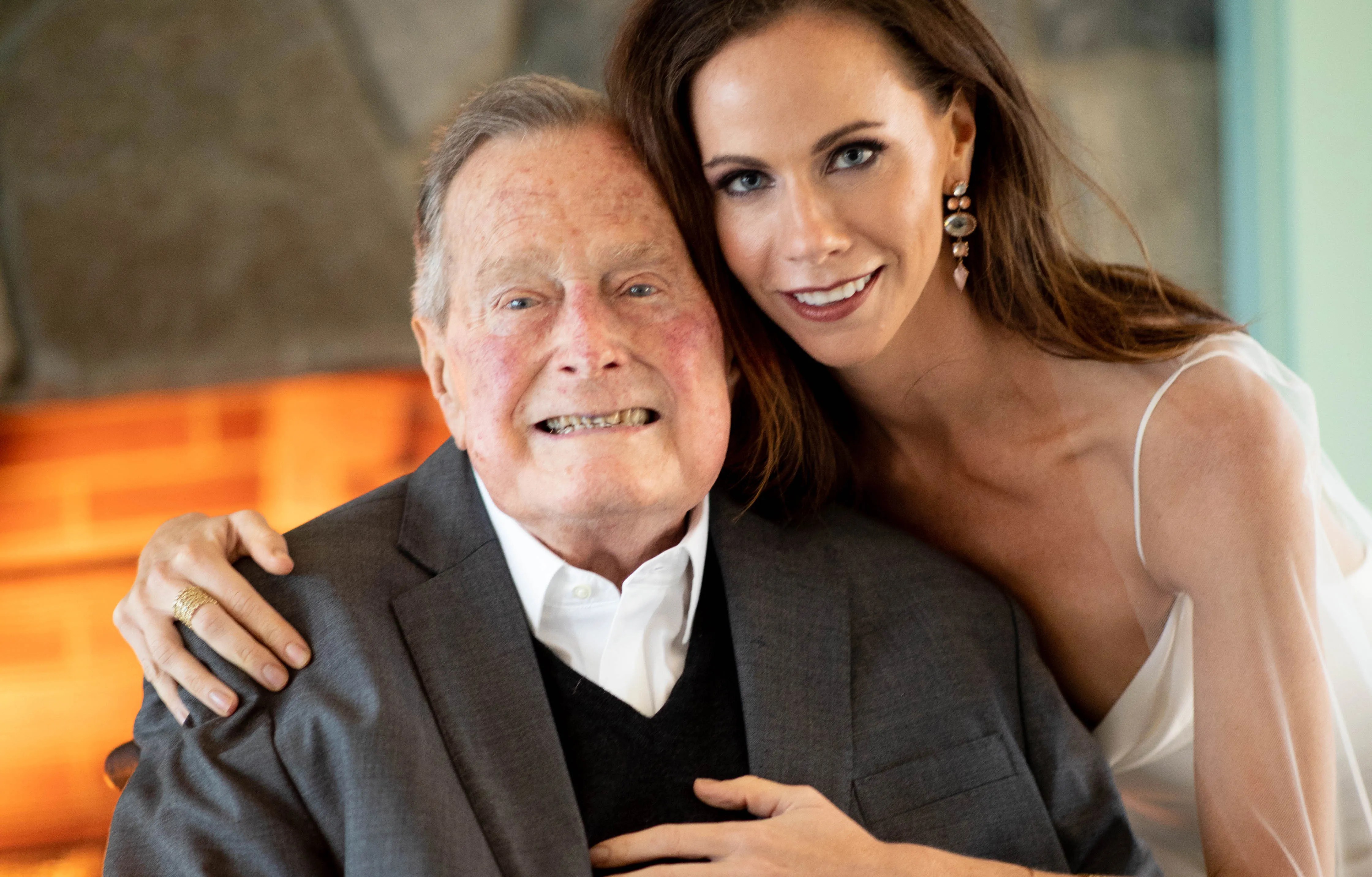 Barbara Bush married quickly to make sure her grandfather, H.W., could attend Fox News