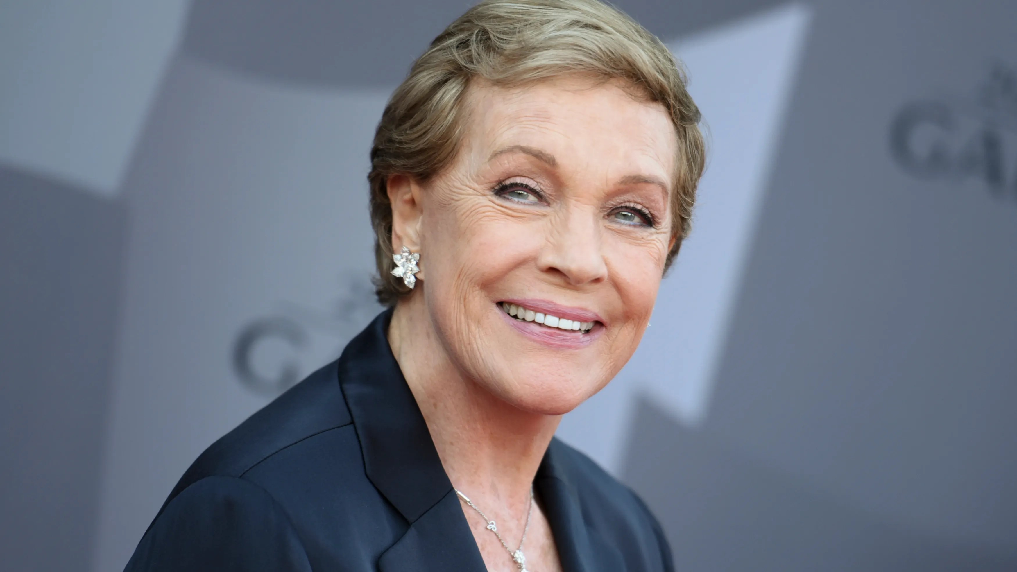 Julie Andrews to receive AFI lifetime achievement award