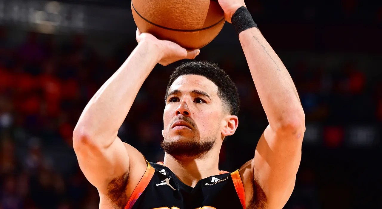 Devin Booker outburst knocks Clippers out of NBA playoffs in third