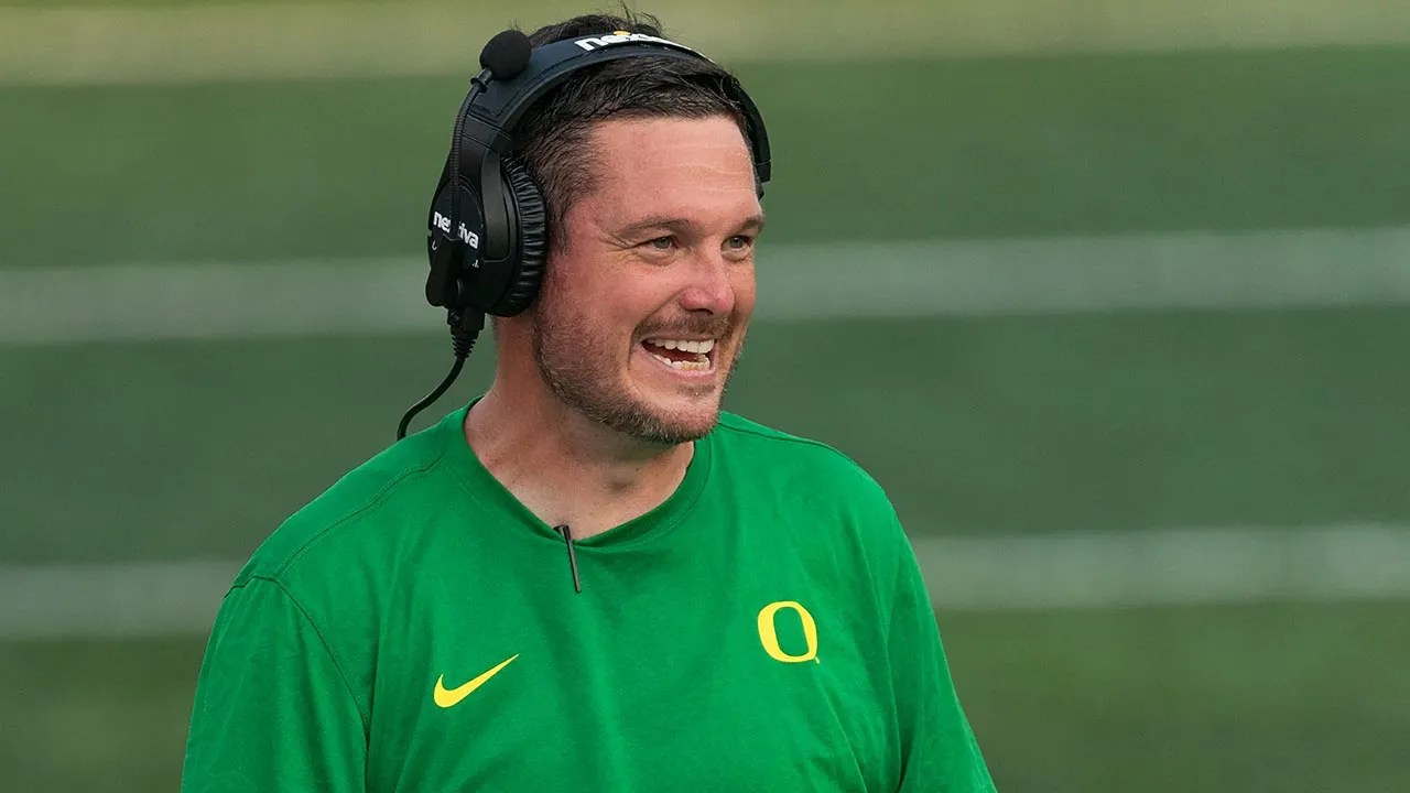 Oregon's Dan Lanning has no regrets over Colorado jab, says wasn't aimed at current team or