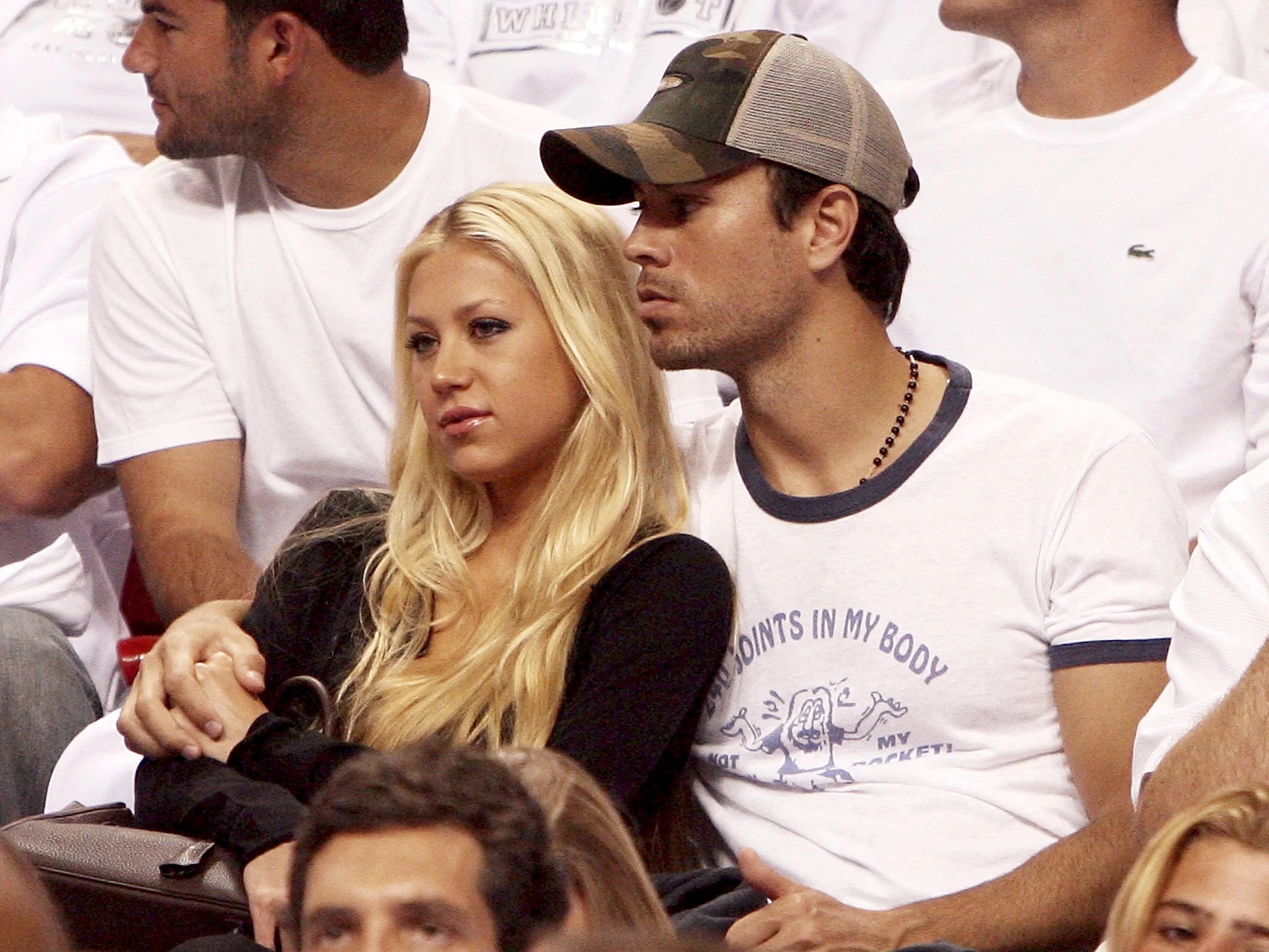 Anna Kournikova marks Enrique Iglesias’ birthday with rare family photo