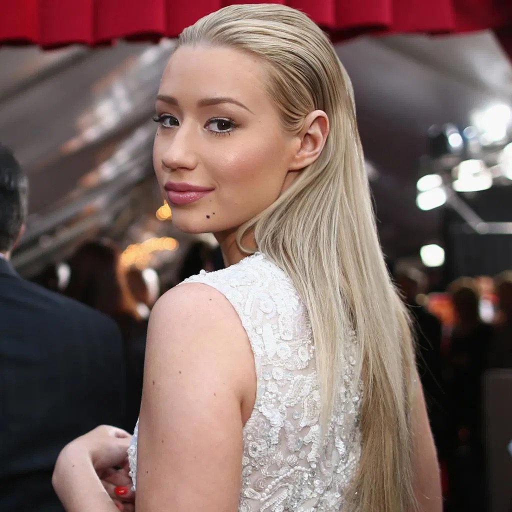 Iggy Azalea disastro tour ANNULLATO per biglietti invenduti BitchyF