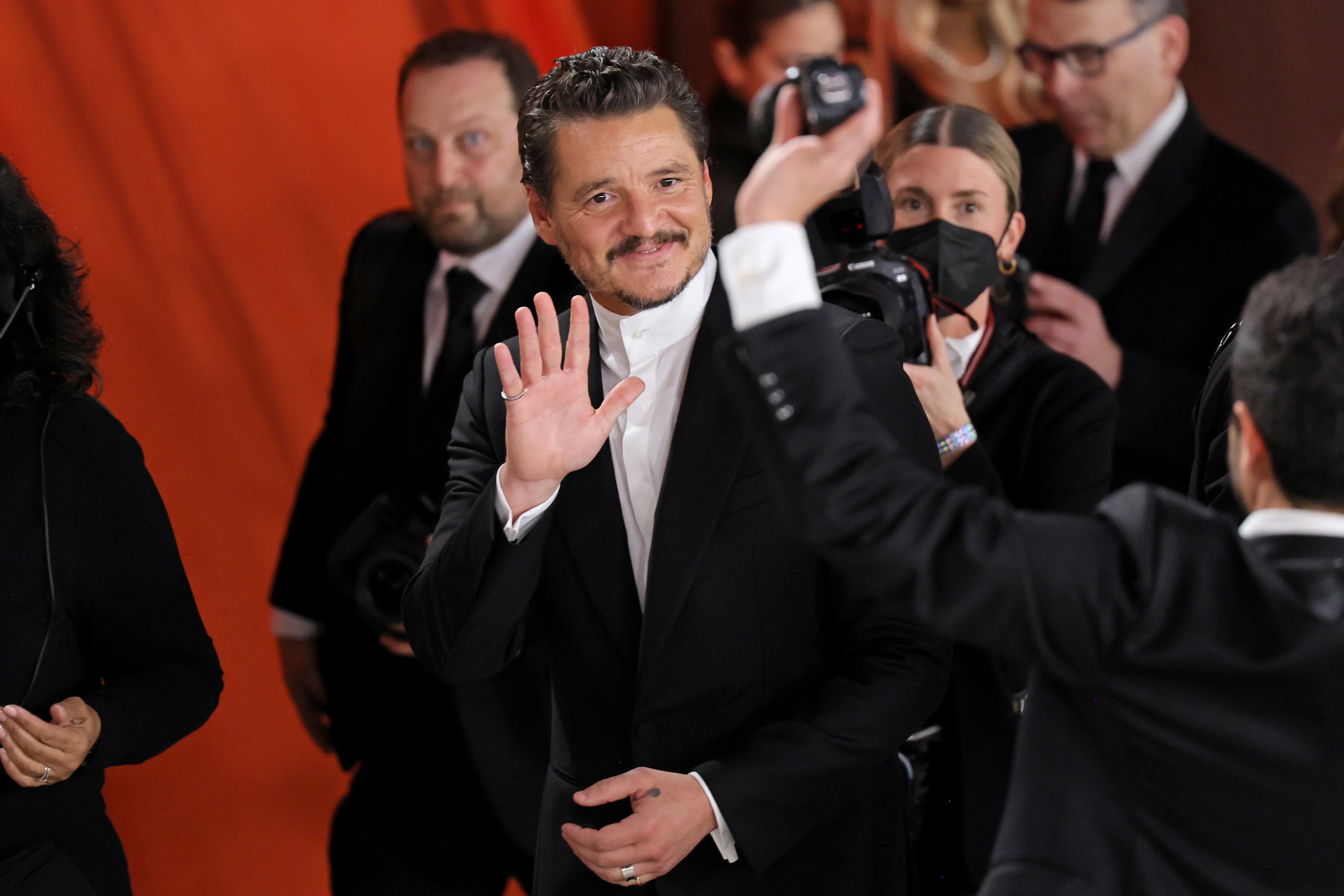 Pedro Pascal makes surprise Oscars appearance to support his sister