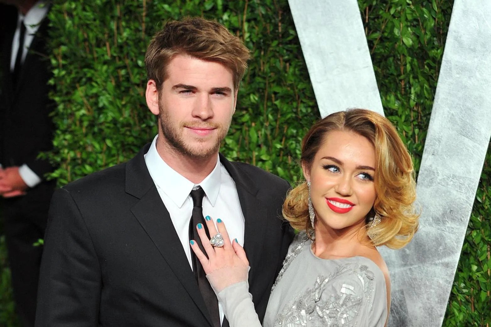 Are Miley Cyrus and Liam Hemsworth married? Pictures show the singer in