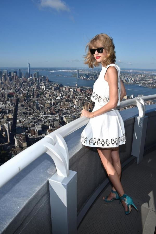 Taylor Swift To New York”
