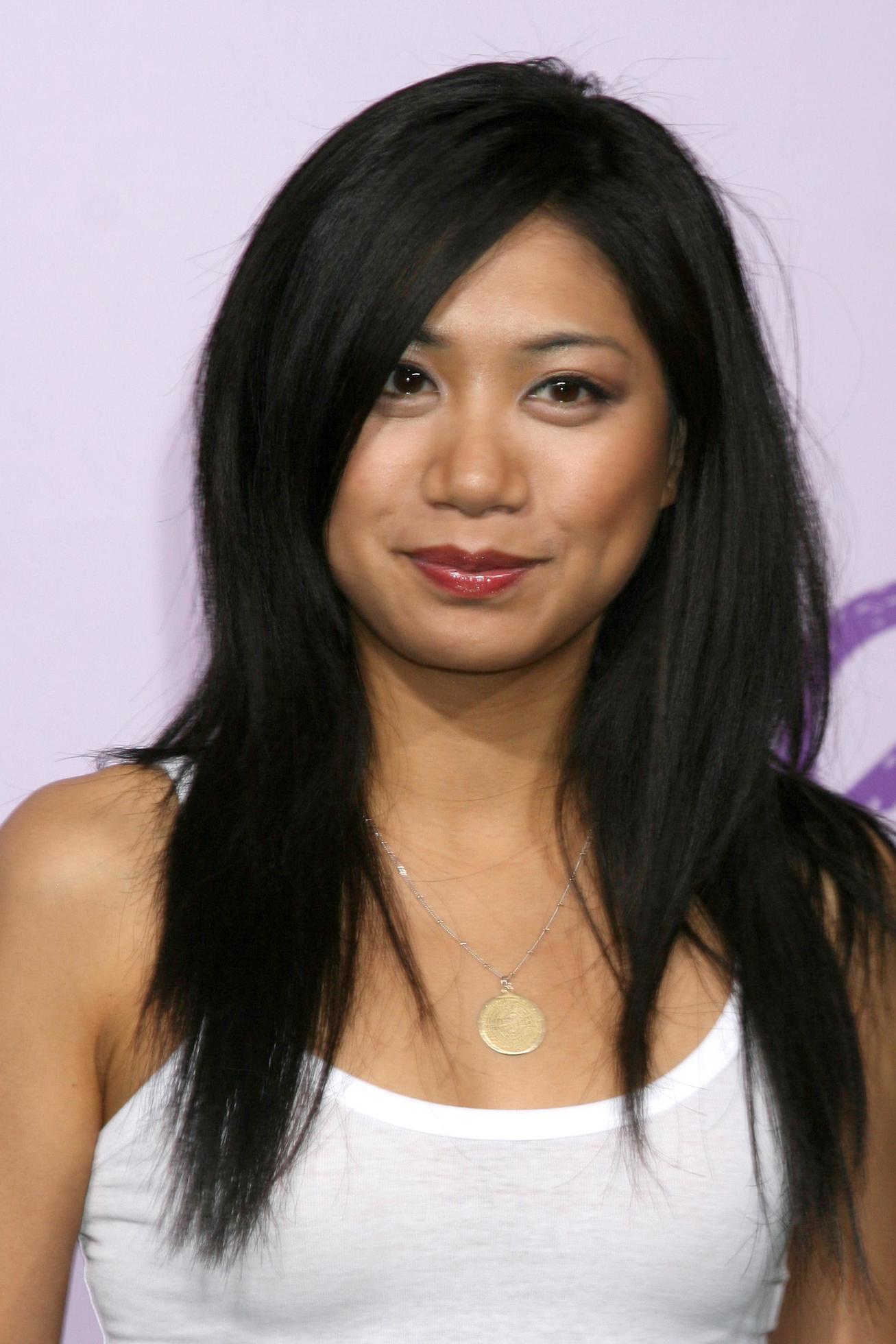 Liza Lapira arriving at the Environmental Media Awards at the Ebell