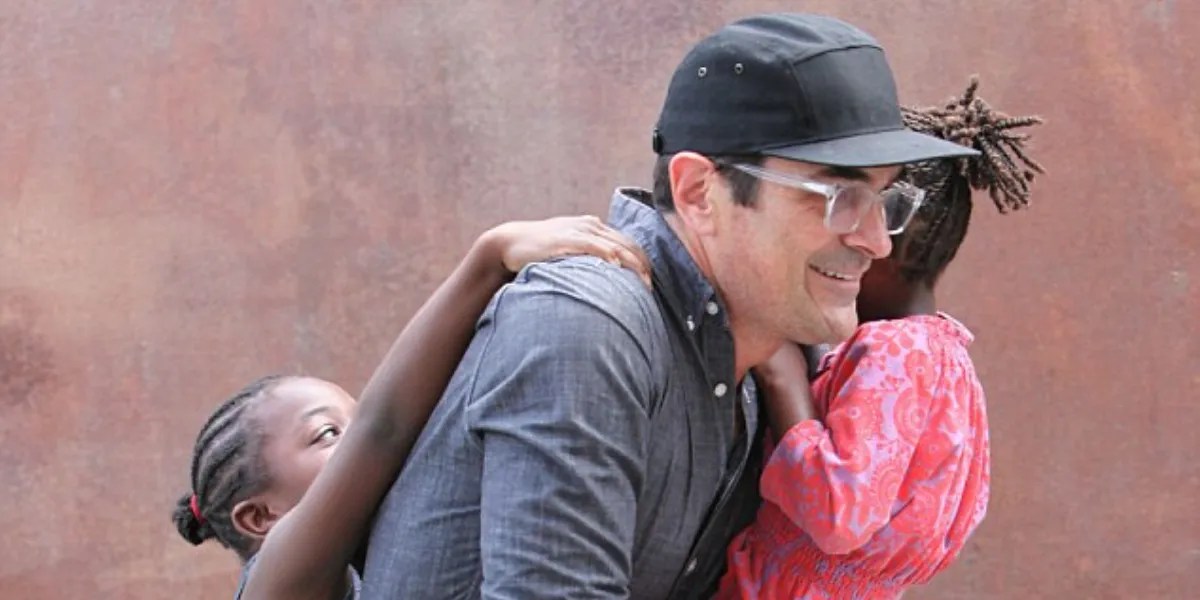 Who Are Ty Burrell's Wife And Daughters? An Inside Look At His Real