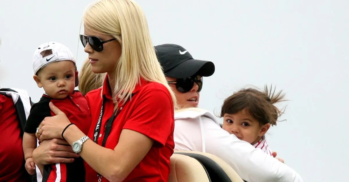 Elin Nordegren Has An Identical Twin Sister But Their Parents Had