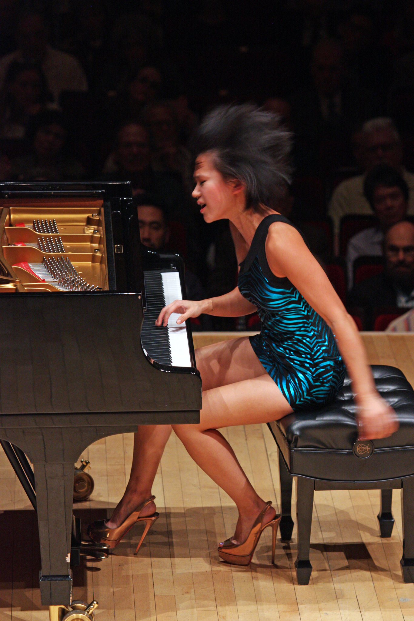 Review Yuja Wang Plays Dazed Chaos, Then 7 Encores The New York Times