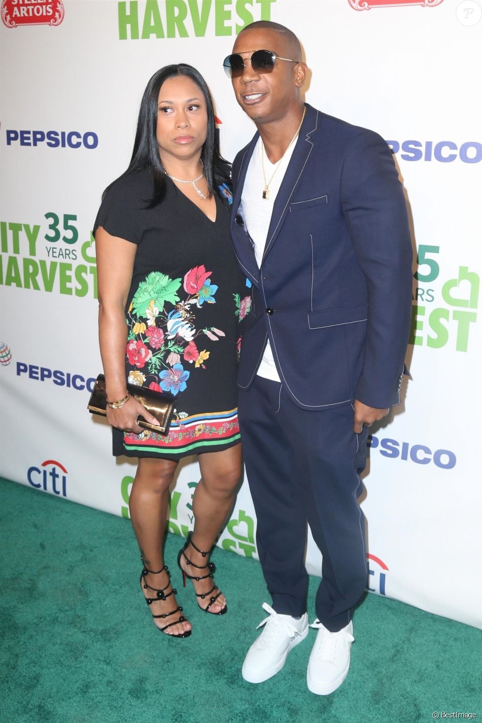 Aisha Atkins et sa femme Ja Rule au 35e gala annuel City Harvest à New