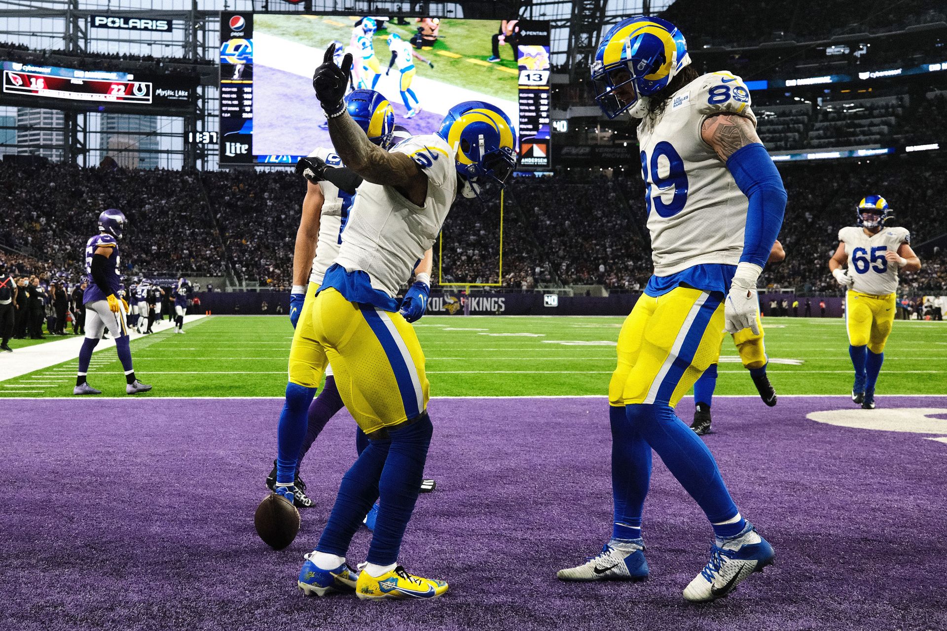 Watch Odell Beckham Jr. hits Justin Jefferson's signature 'Griddy' in