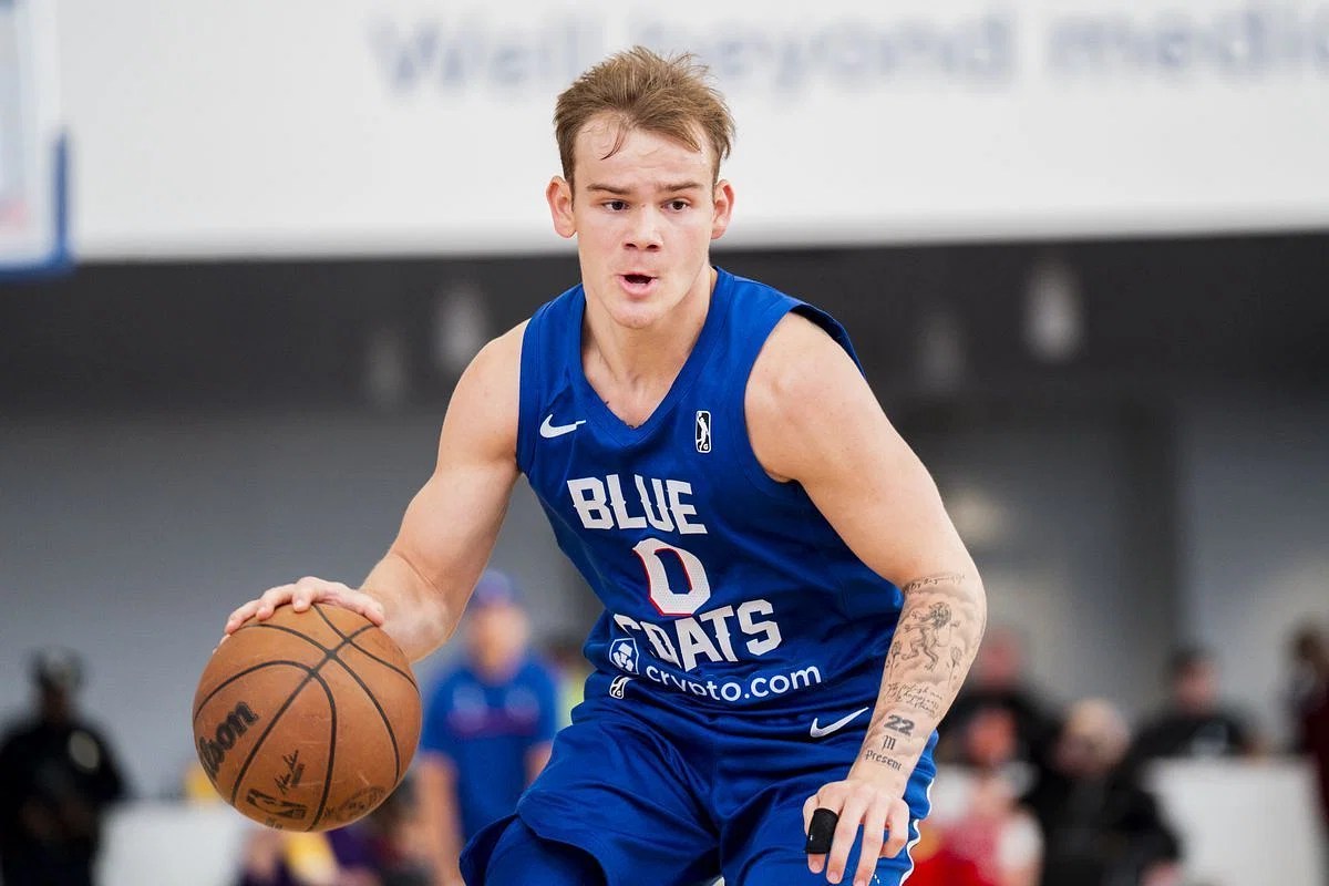 What are Mac McClung’s contract details with Philadelphia Sixers