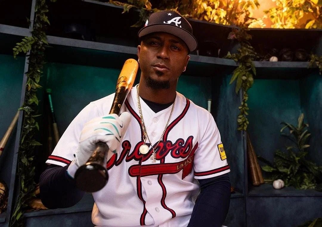 How much is Ozzie Albies' Contract?