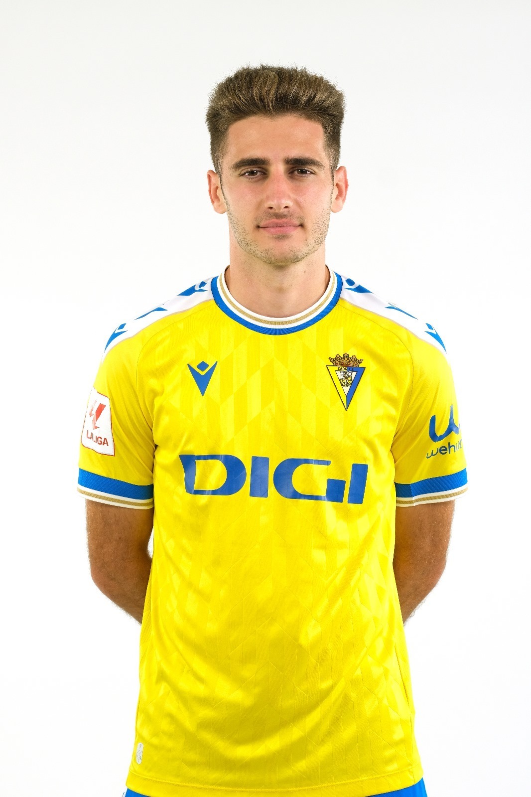 ROBERT NAVARRO Cádiz Club de Fútbol Web Oficial