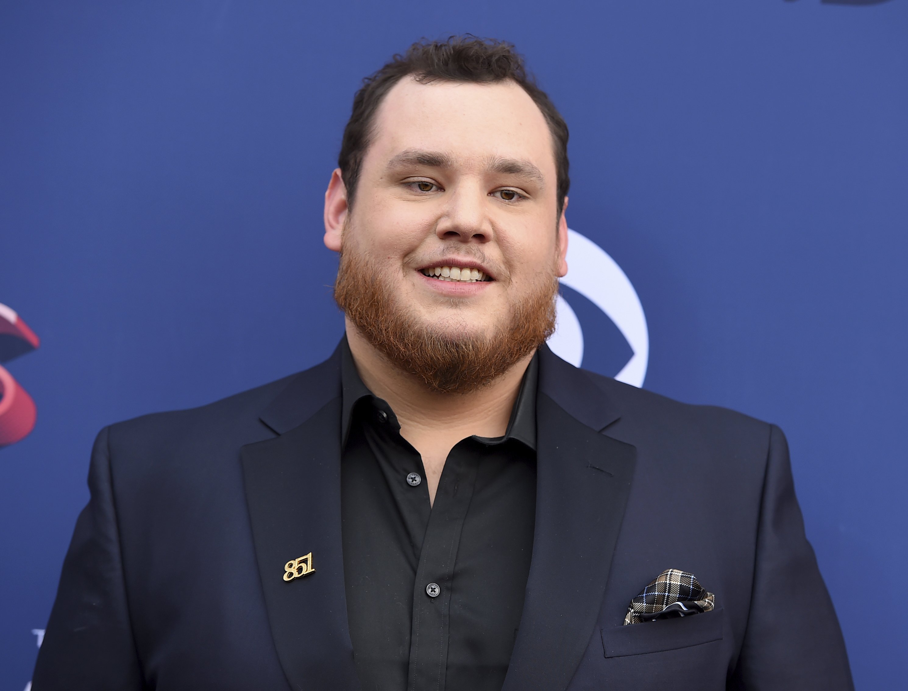 Country singer Luke Combs' unassuming appeal makes him a hit AP News