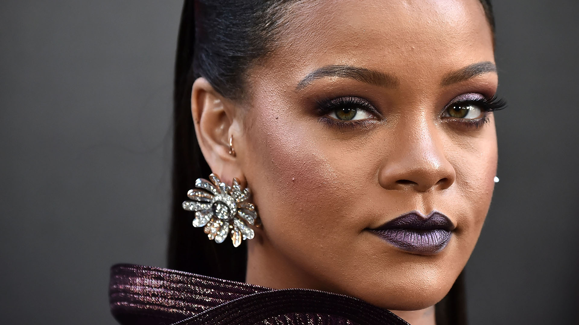 Rihanna’s Nose Inspiring Plastic Surgery Trend StyleCaster