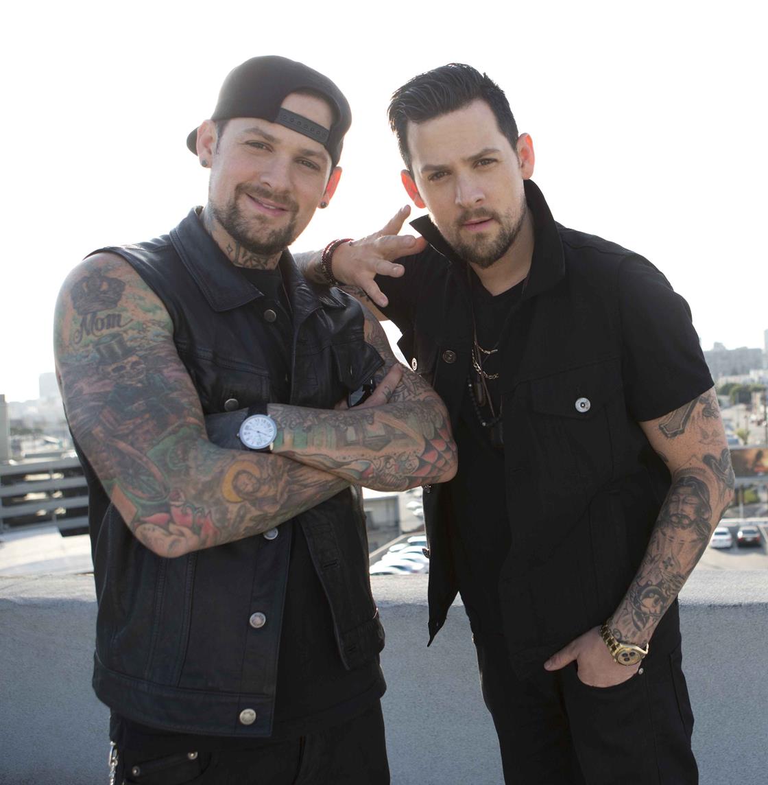 Madden Brothers Go Number One