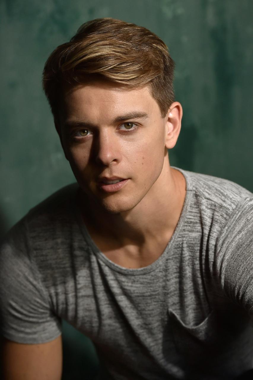 Chad Duell Biography, Height & Life Story Super Stars Bio