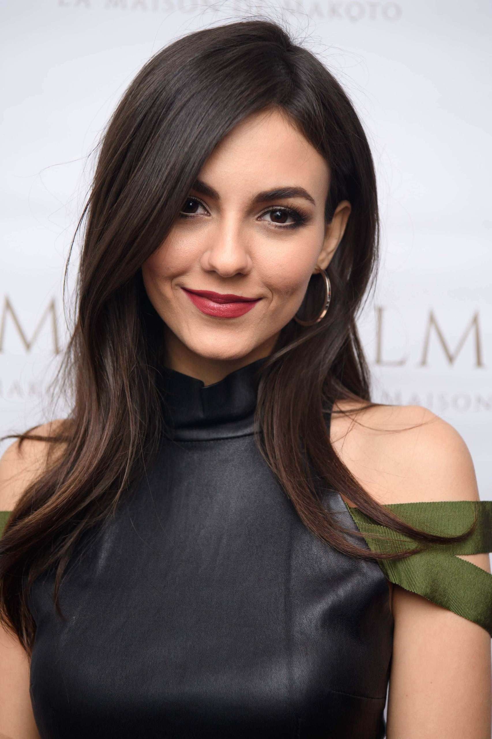 Victoria Justice Gallery Super Stars Bio