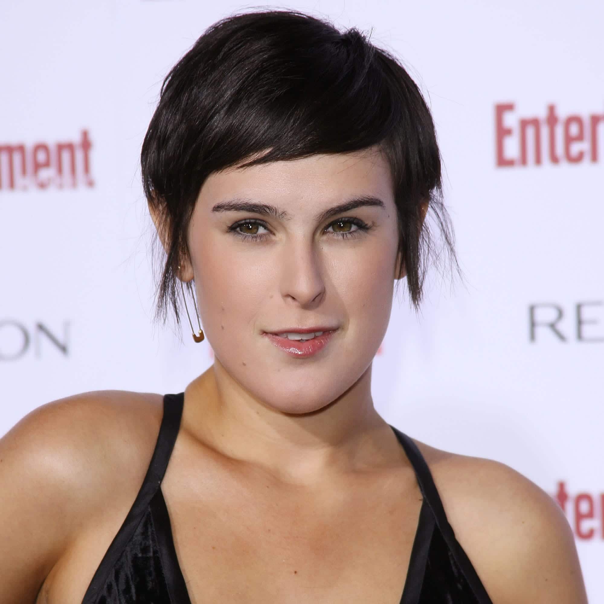 Rumer Willis Biography, Height & Life Story Super Stars Bio