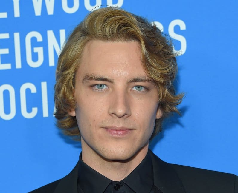 Cody Fern Biography, Height & Life Story Super Stars Bio