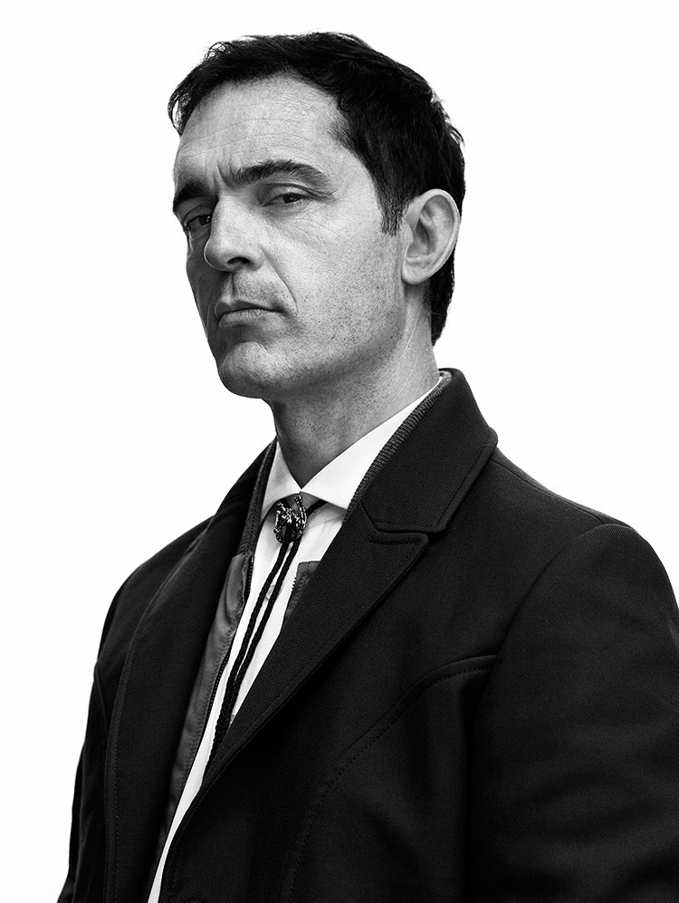 Pedro Alonso Biography, Height & Life Story SuperStarsBio