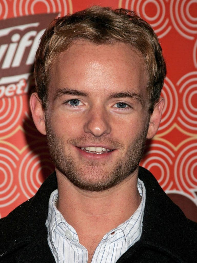 Christopher Masterson Biography, Height & Life Story Super Stars Bio