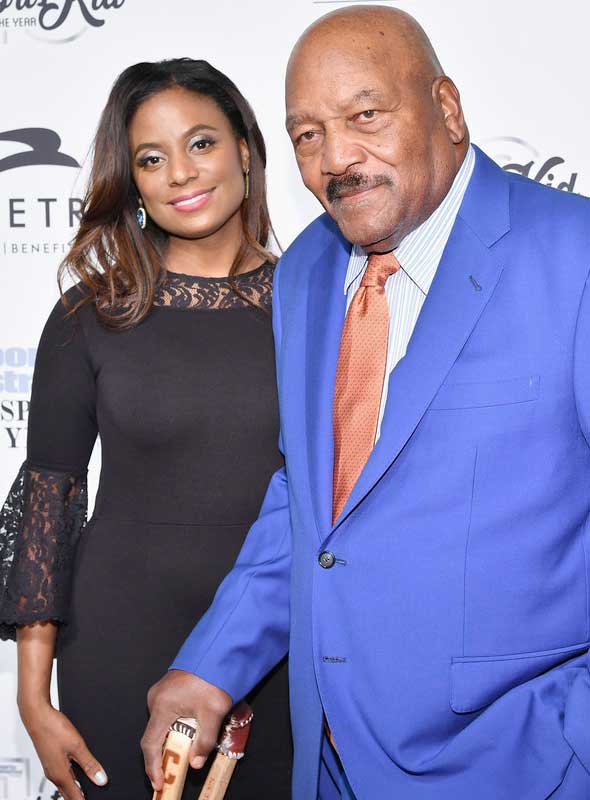 Jim Brown At 80 Still Has A Hot Wife Terez Owens 1 Sports Gossip Blog