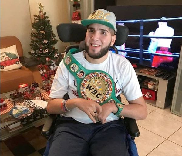 Prichard Colón Gets Honorary WBC Title Tha Boxing Voice