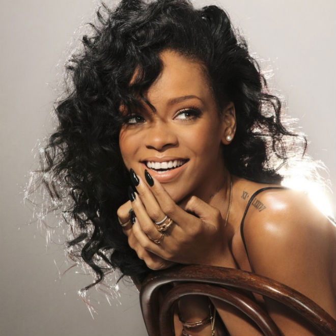 Weigh In Rihanna Passes 10 Million Mark Of U.S. Albums Sold That