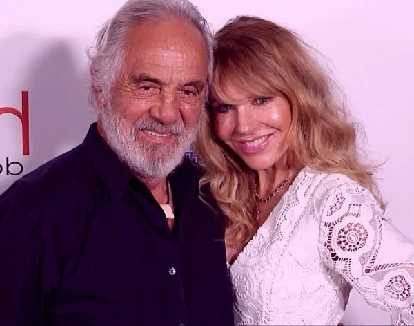 Shelby Chong Bio Facts Net Worth Husband Tommy Chong Kids