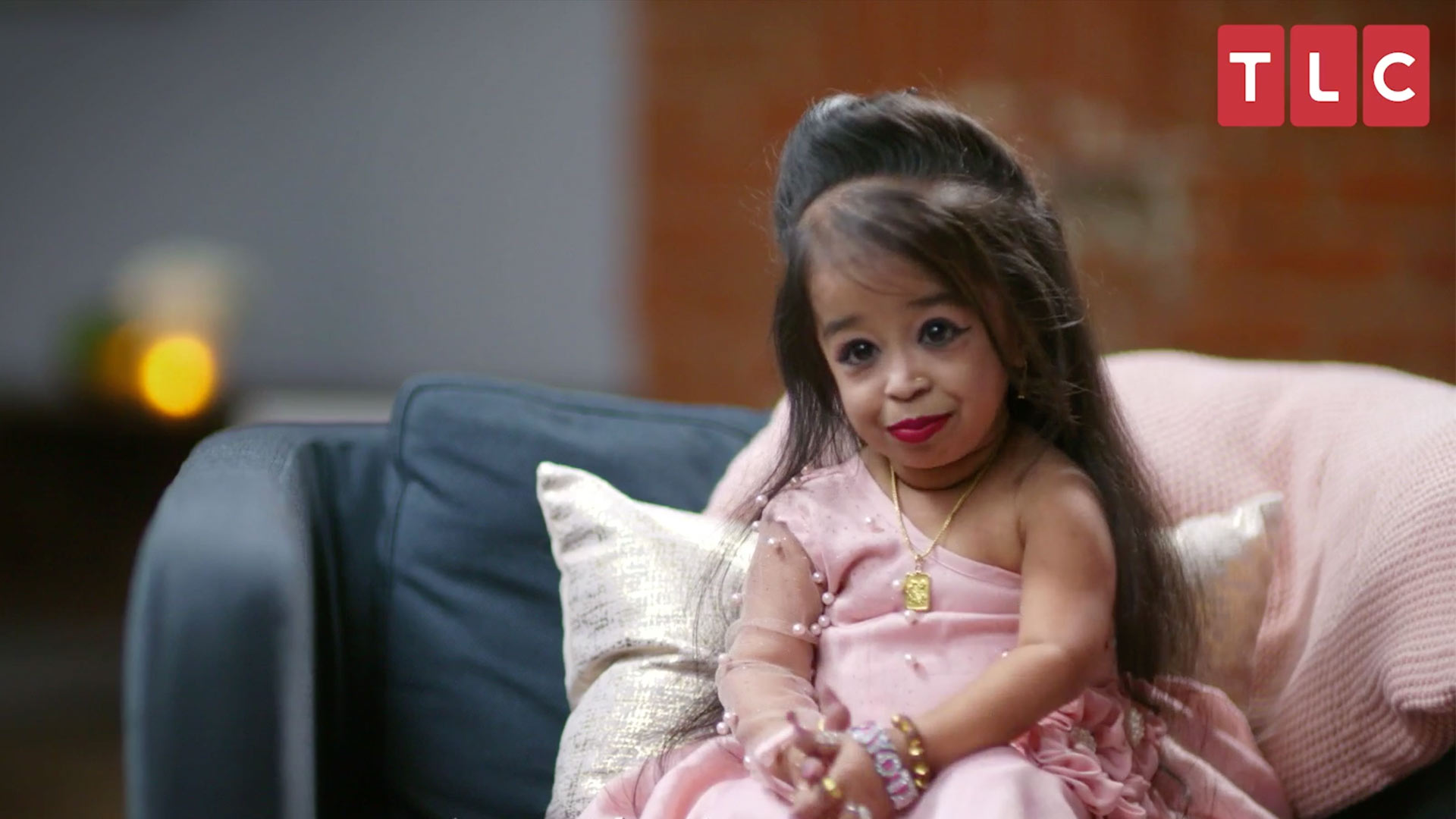 Is Jyoti Amge Married or Single? Who is Jyoti Amge's Husband?