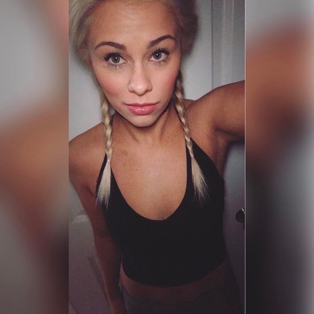 Paige Vanzant Topless Ufc Babe Shares Shocking Weight Cutting Picture Hot Sex Picture