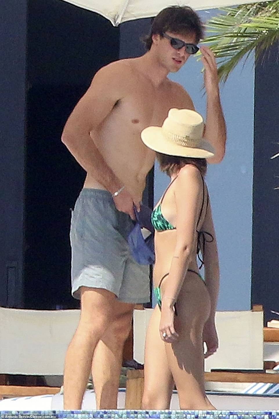Kaia Gerber And Jacob Elordi In Los Cabos (6 Photos) The Fappening