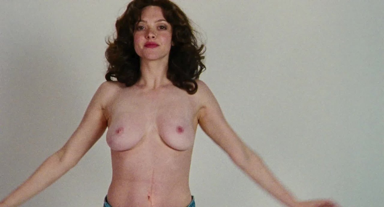 Amanda Seyfried Naked (12 Photos) TheFappening