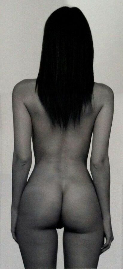 Emily Ratajkowski Naked (9 Photos) TheFappening